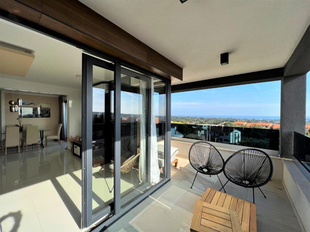 Apartments Sara II Ližnjan Екстериор снимка